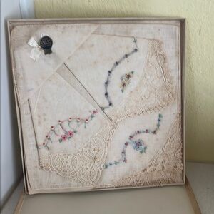 Elegant Embroidered Lace Handkerchief Set